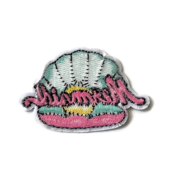 Pastel Mermaid Clam Shell Embroidered Patch - Picture 3 of 3